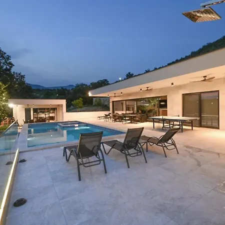 Villa Wakero With Heated Private Pool *